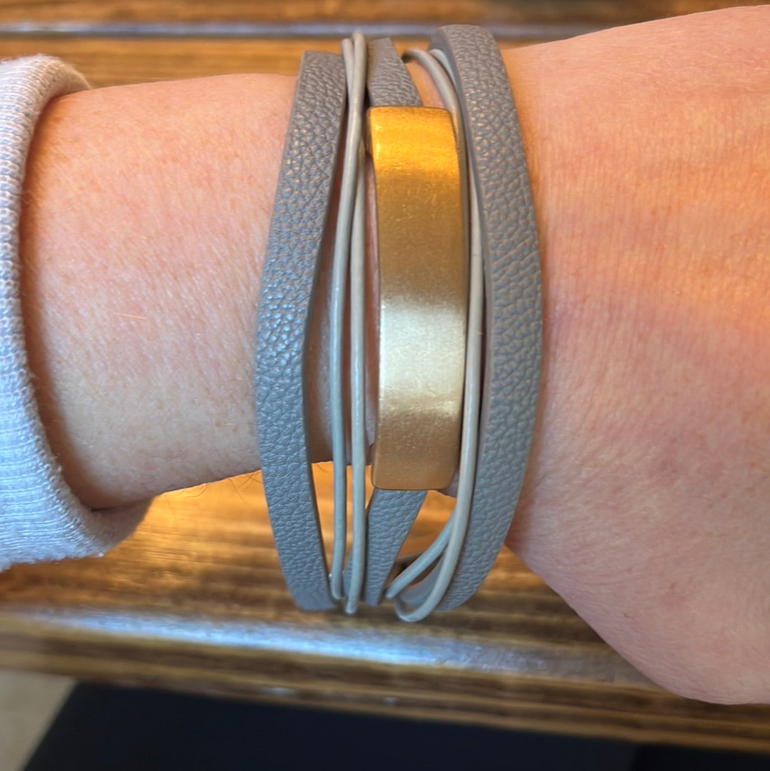 Leather magnetic wrap bracelet